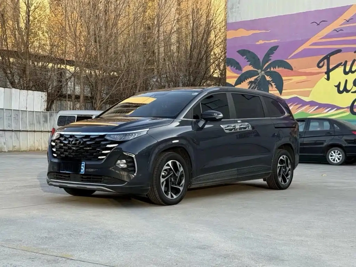HYUNDAI CUSTO  2023