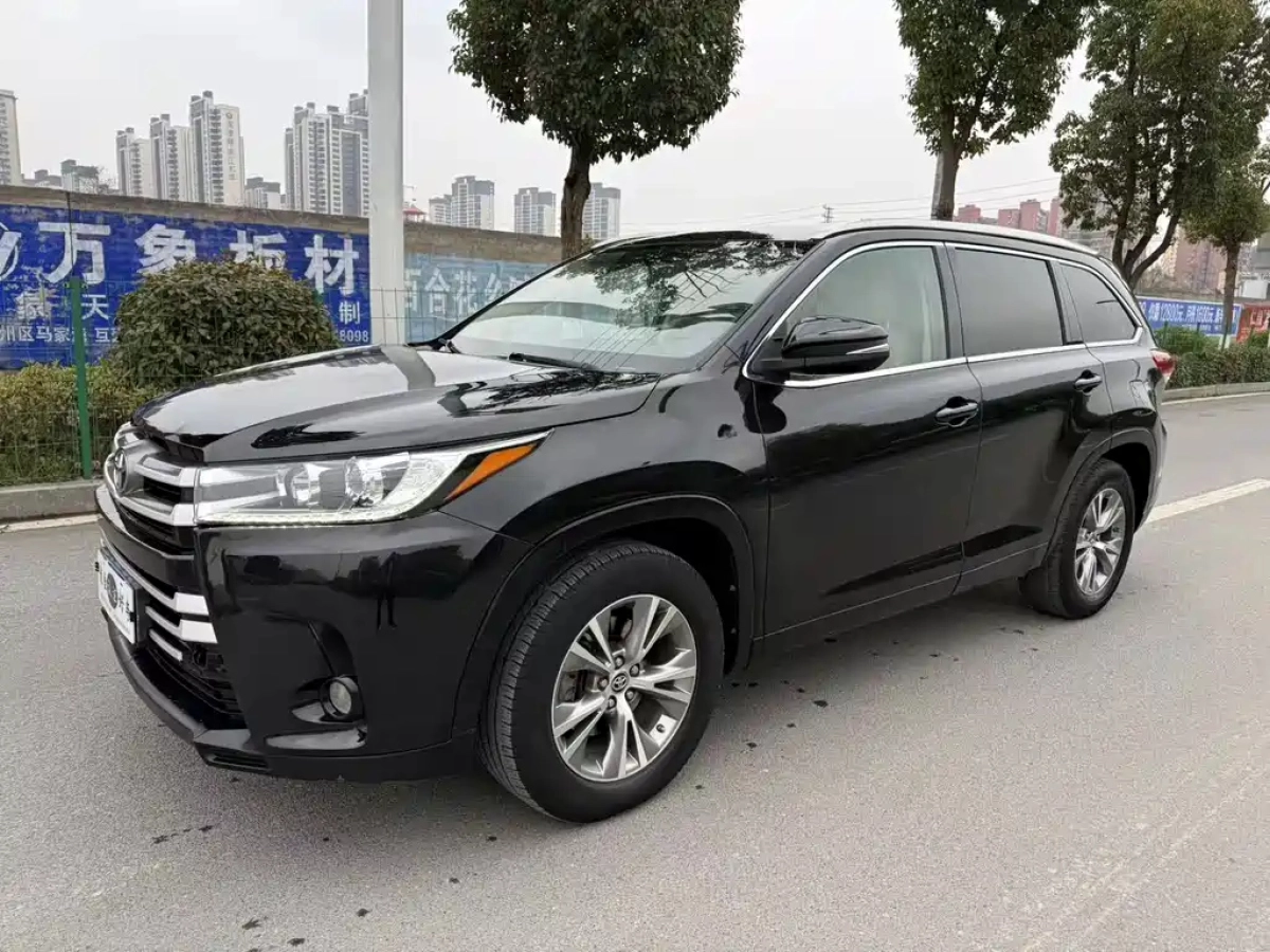 TOYOTA HIGHLANDER  2021