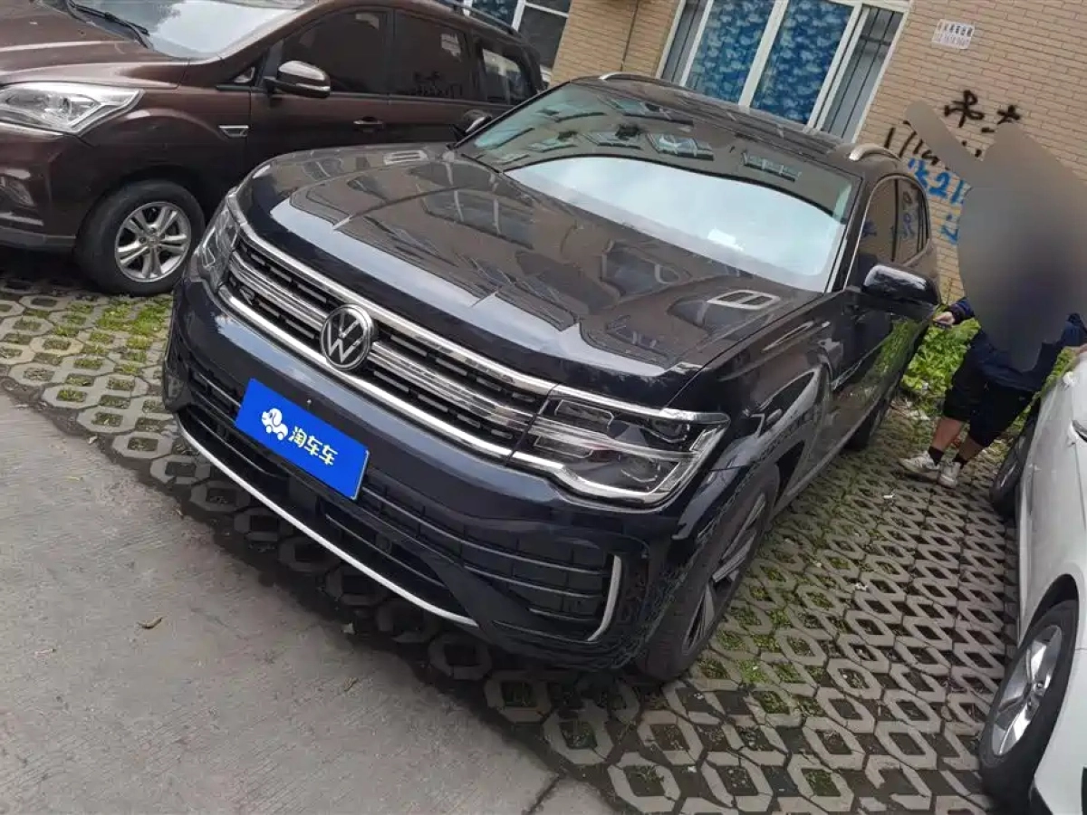 VOLKSWAGEN TERAMONT  2024