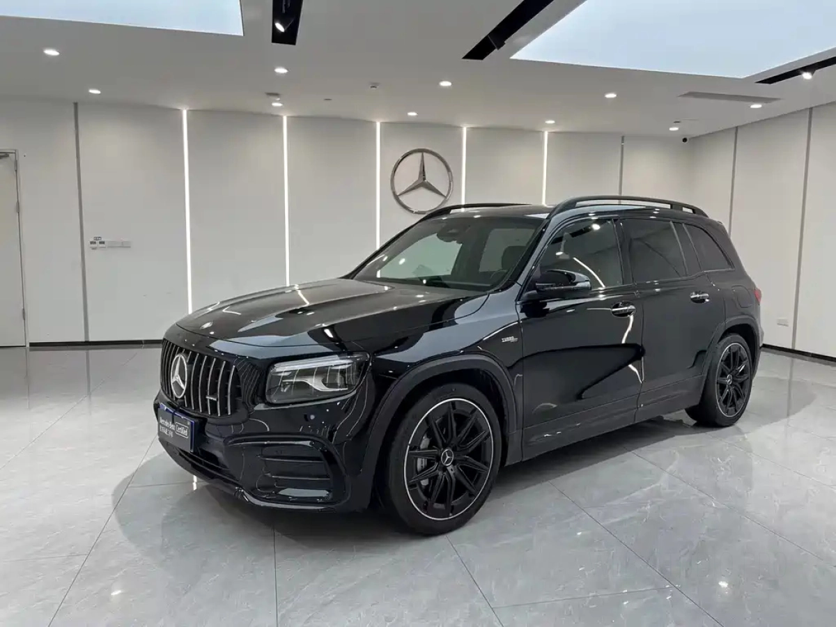 MERCEDES-BENZ GLB AMG  2025