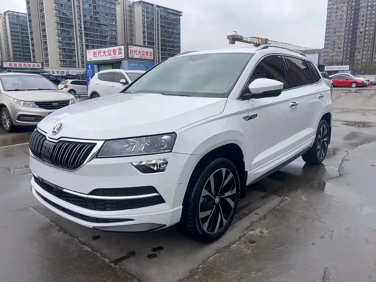 SKODA KAROQ  2022