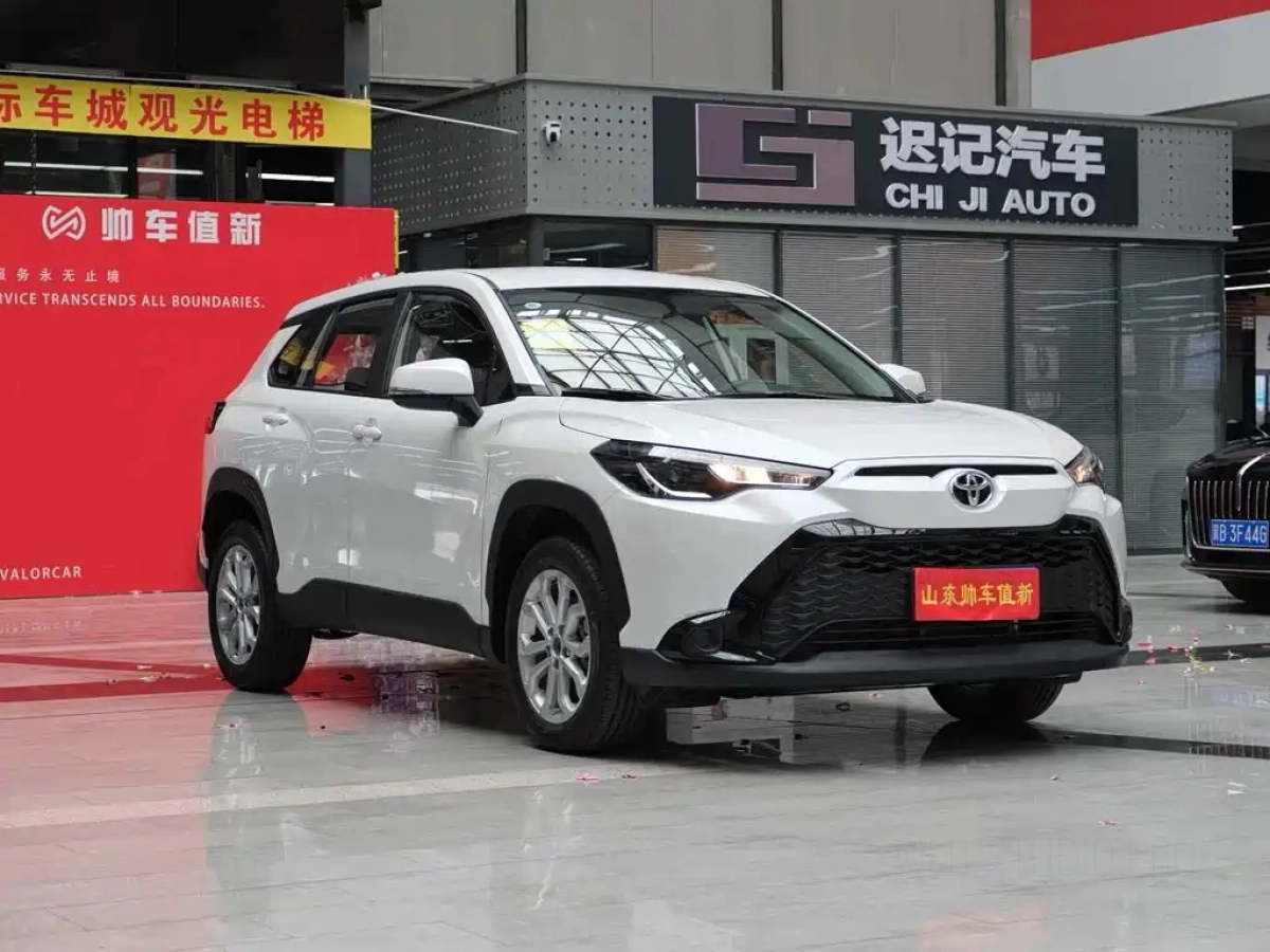 TOYOTA COROLLA CROSS