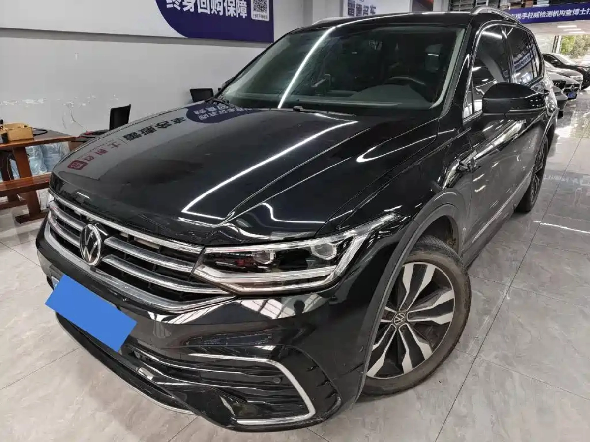 VOLKSWAGEN TIGUAN L  2022