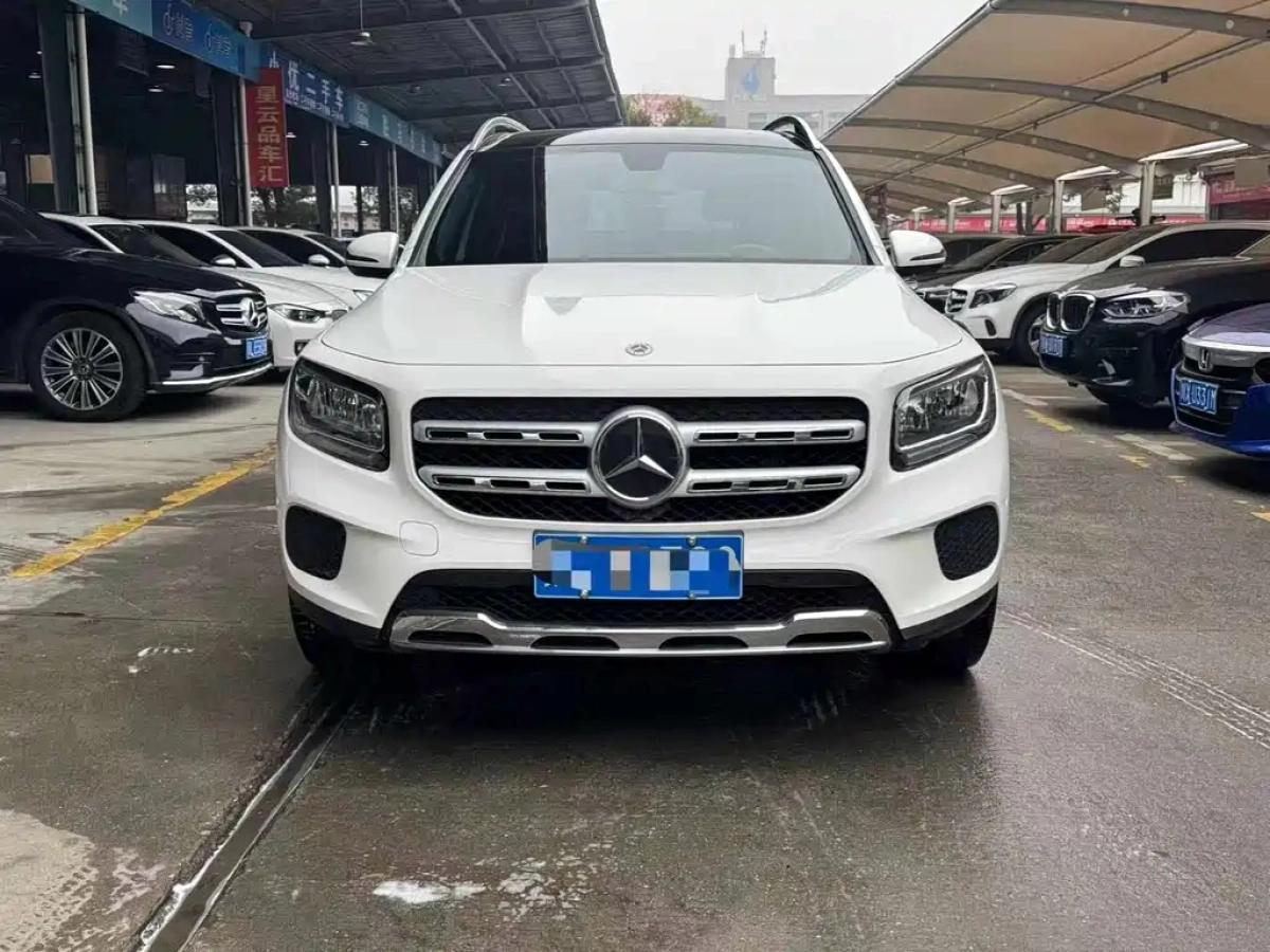MERCEDES-BENZ GLB