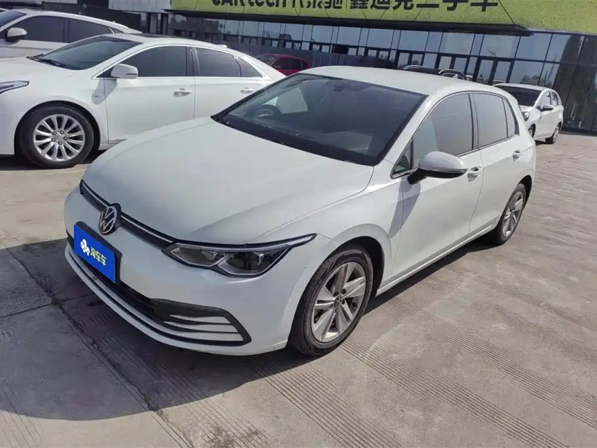 VOLKSWAGEN GOLF  2023