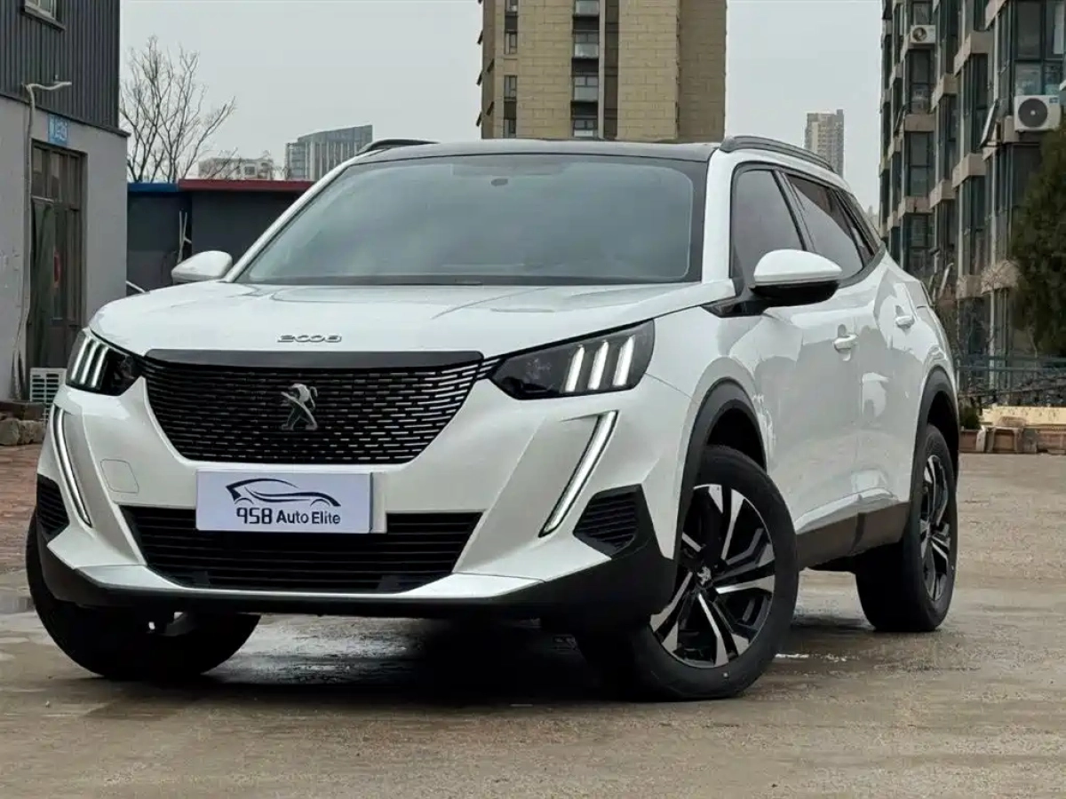 PEUGEOT 2008  2023