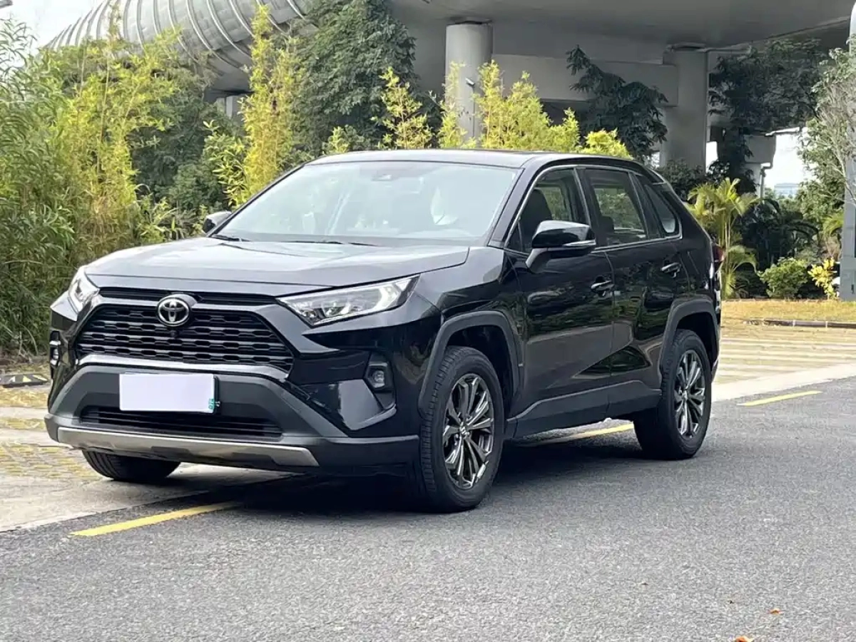 TOYOTA RAV4  2023