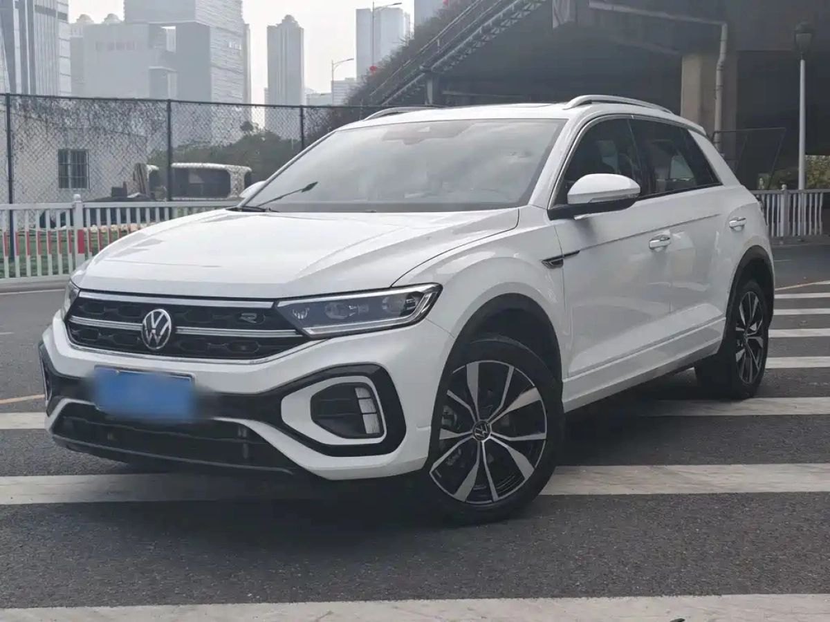 VOLKSWAGEN T-ROC  2024