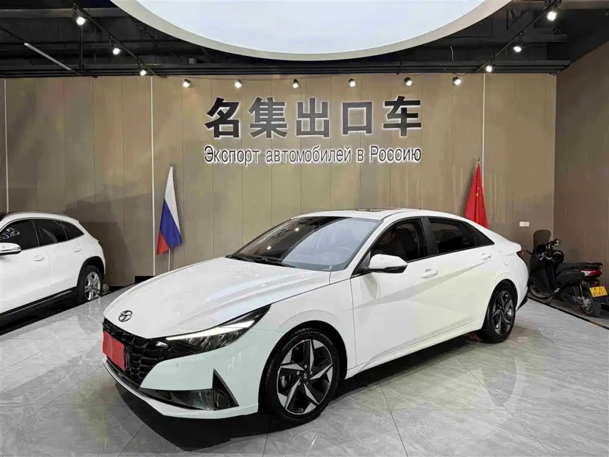HYUNDAI ELANTRA  2022