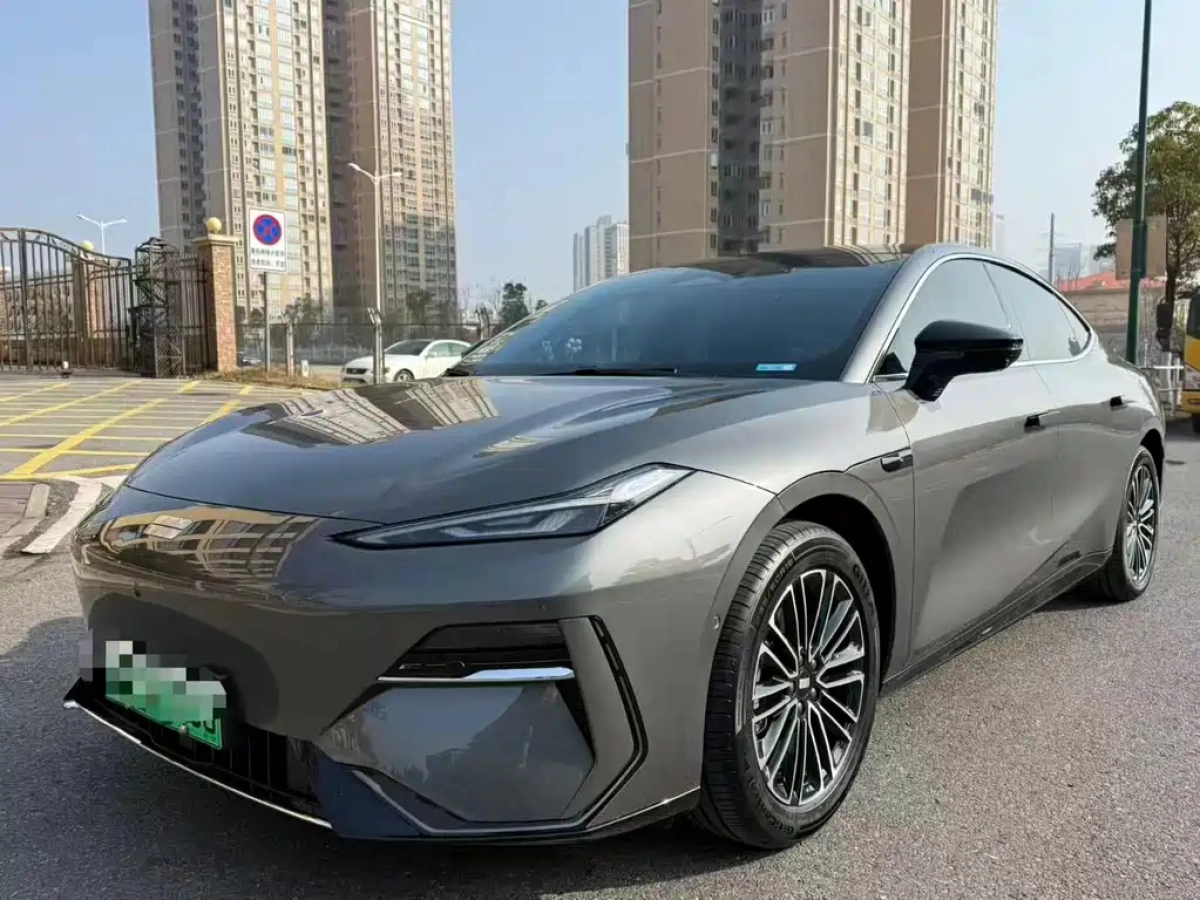 GEELY GALAXY GALAXY E8  2025