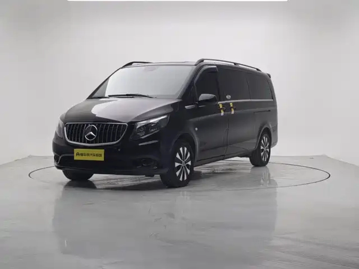 MERCEDES-BENZ VITO  2023