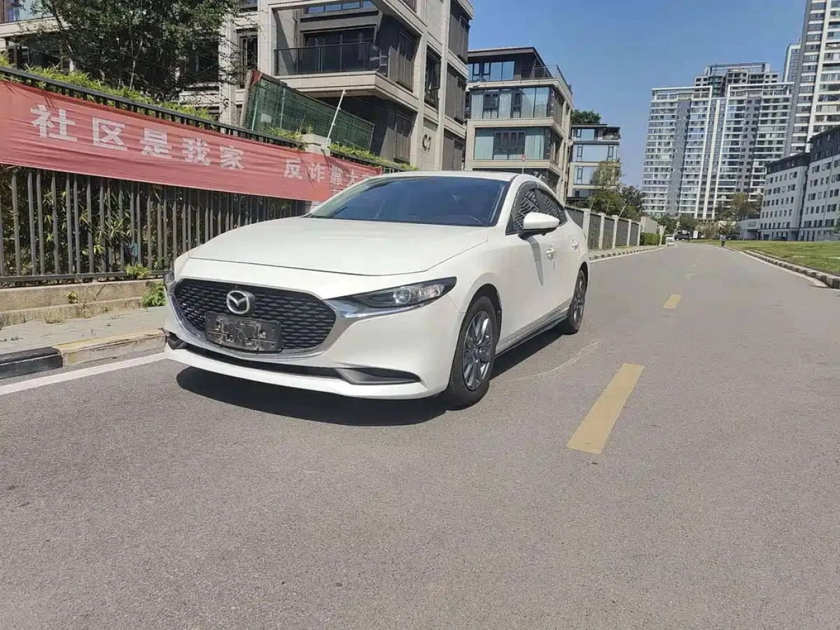 MAZDA 3 AXELA