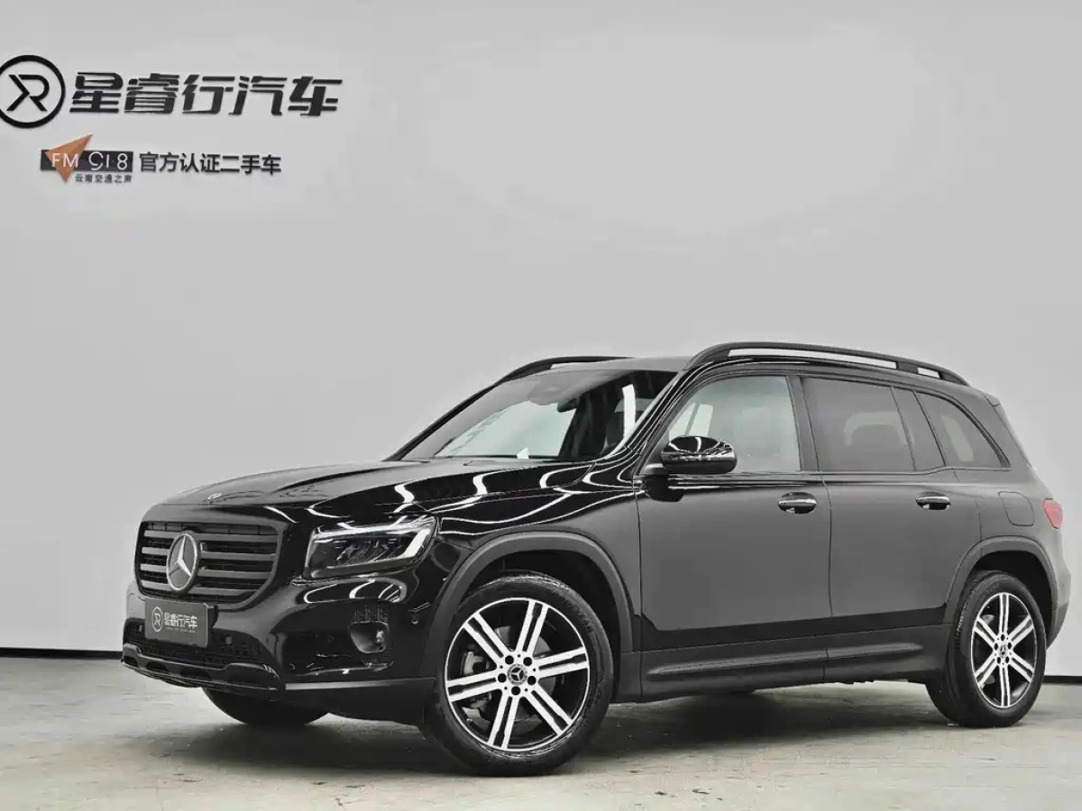 MERCEDES-BENZ GLB  2024