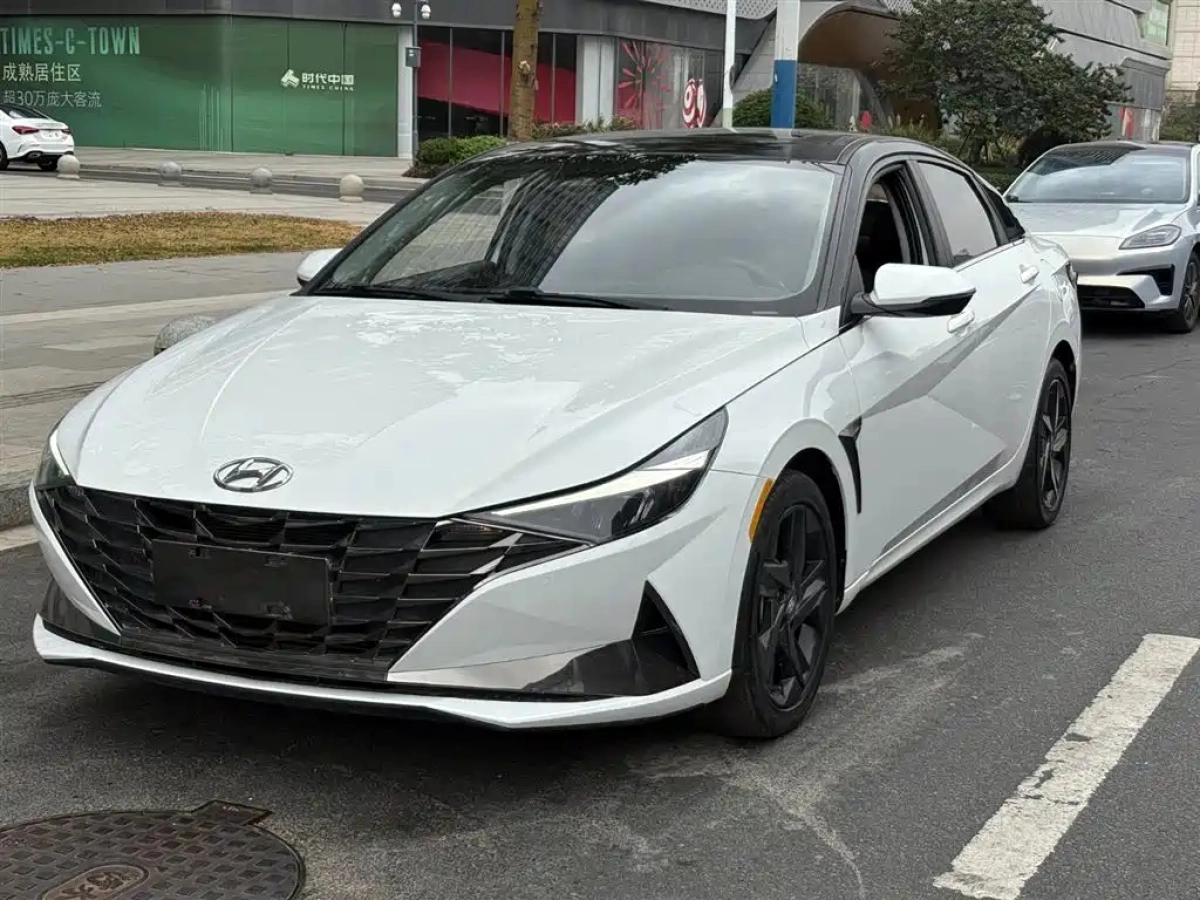 HYUNDAI ELANTRA  2022