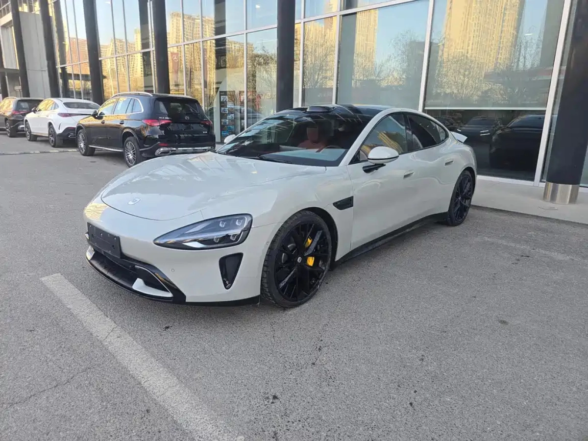 XIAOMI AUTO SU7  2024