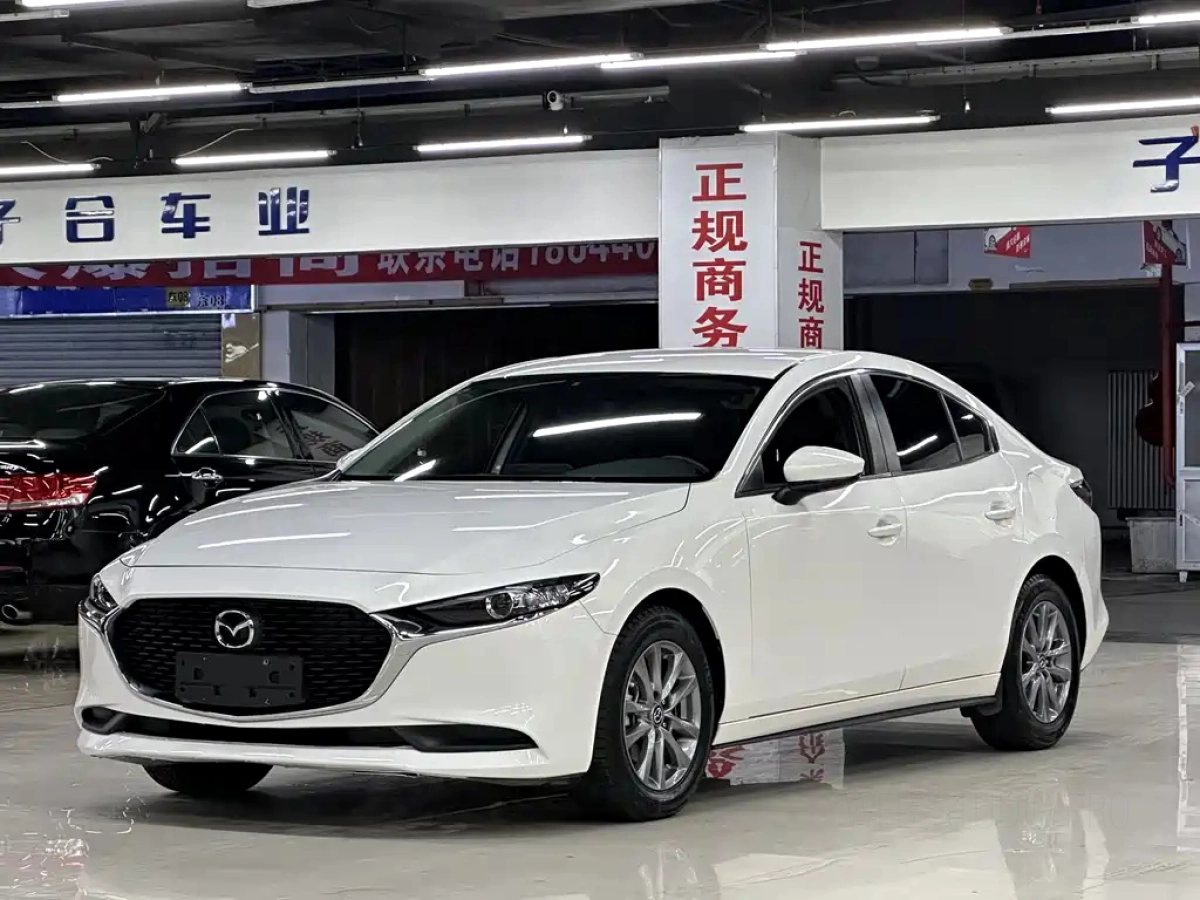 MAZDA 3 AXELA