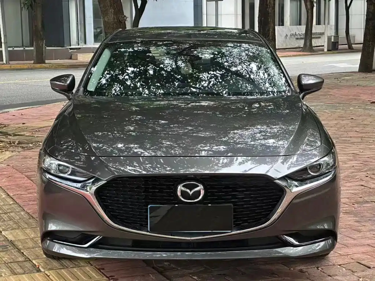 MAZDA 3 AXELA