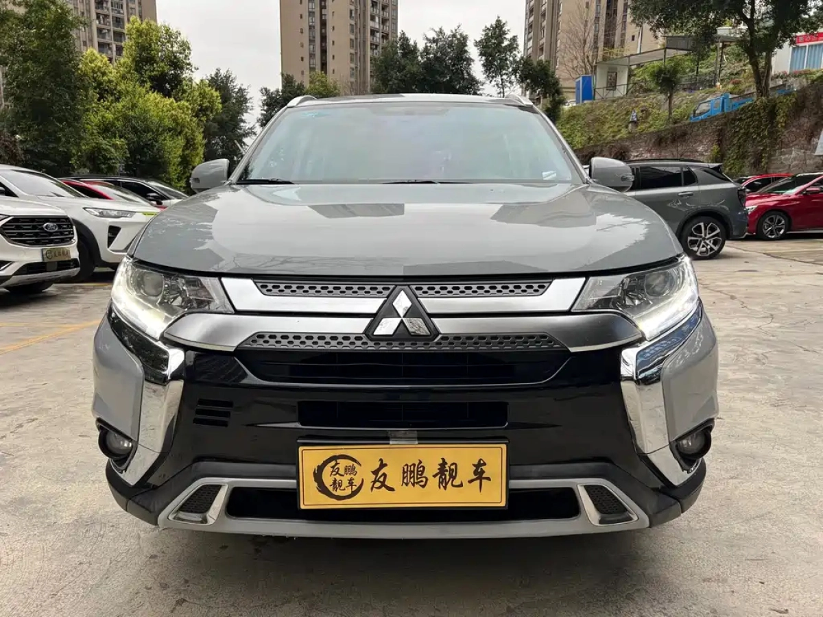 MITSUBISHI OUTLANDER