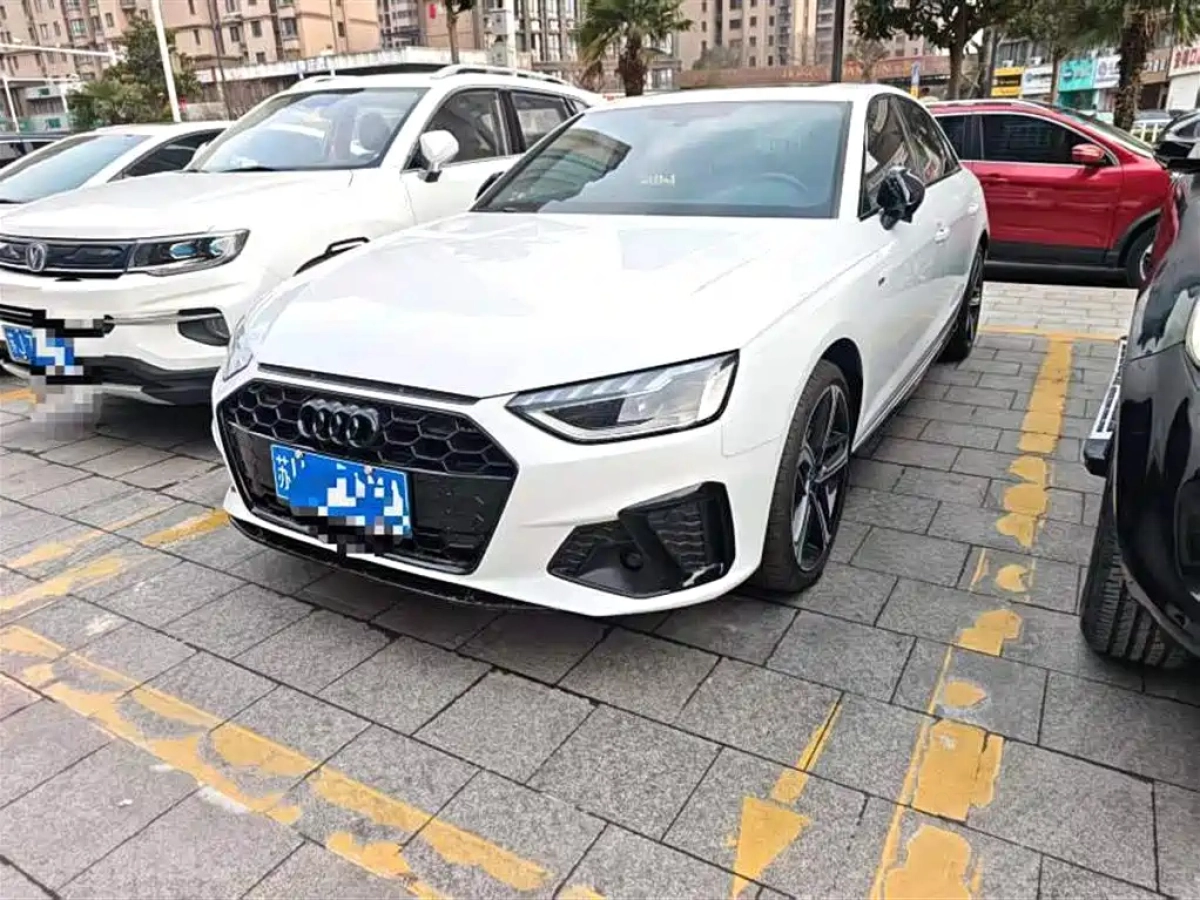 AUDI A4L