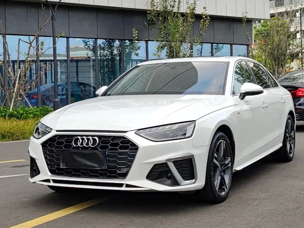 AUDI A4L  2021