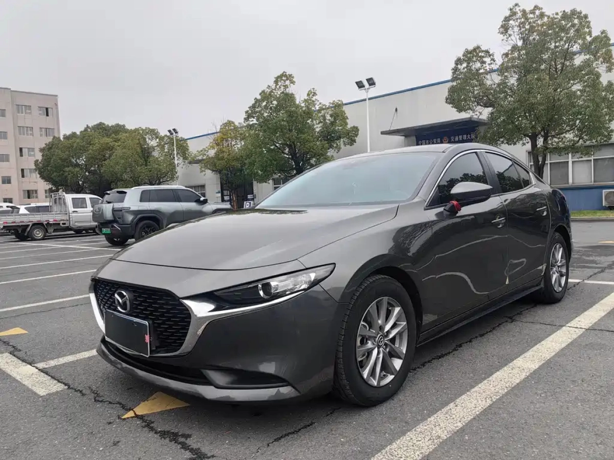 MAZDA 3 AXELA