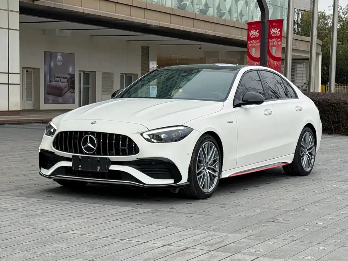 MERCEDES-BENZ C-CLASS AMG  2024
