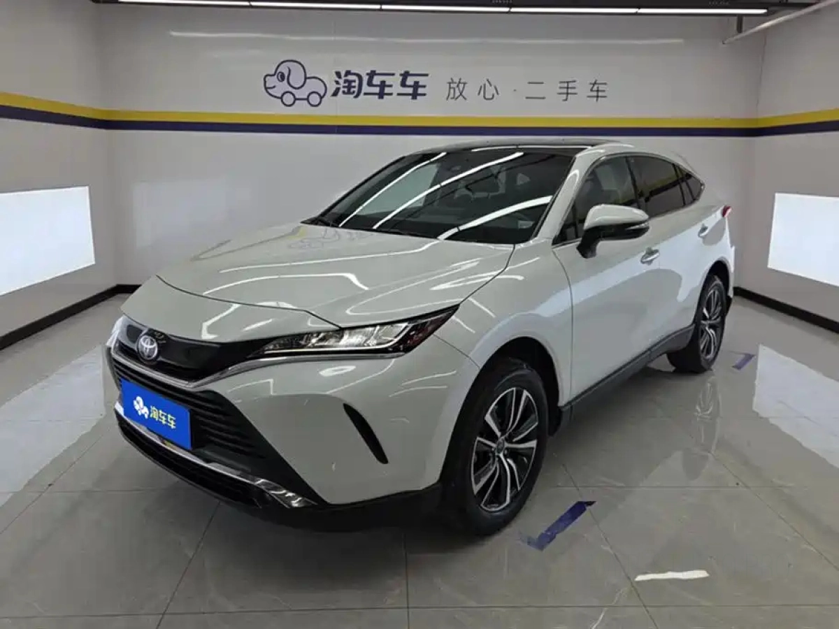 TOYOTA HARRIER  2022