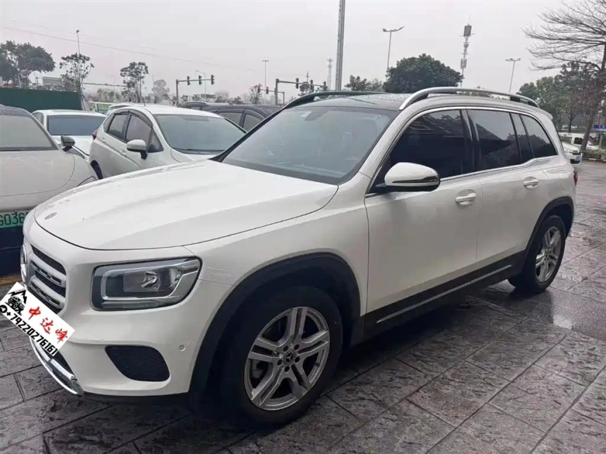 MERCEDES-BENZ GLB