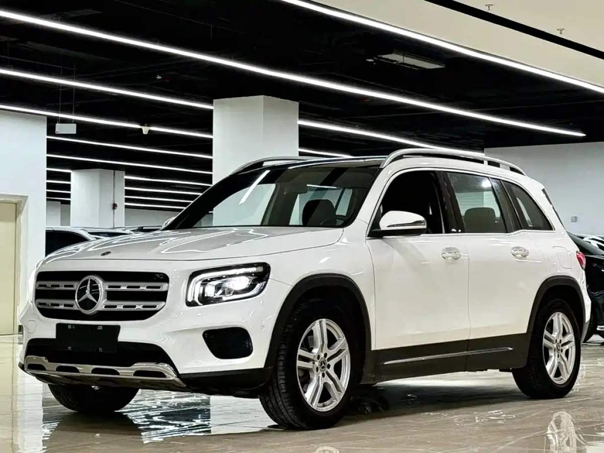 MERCEDES-BENZ GLB  2021