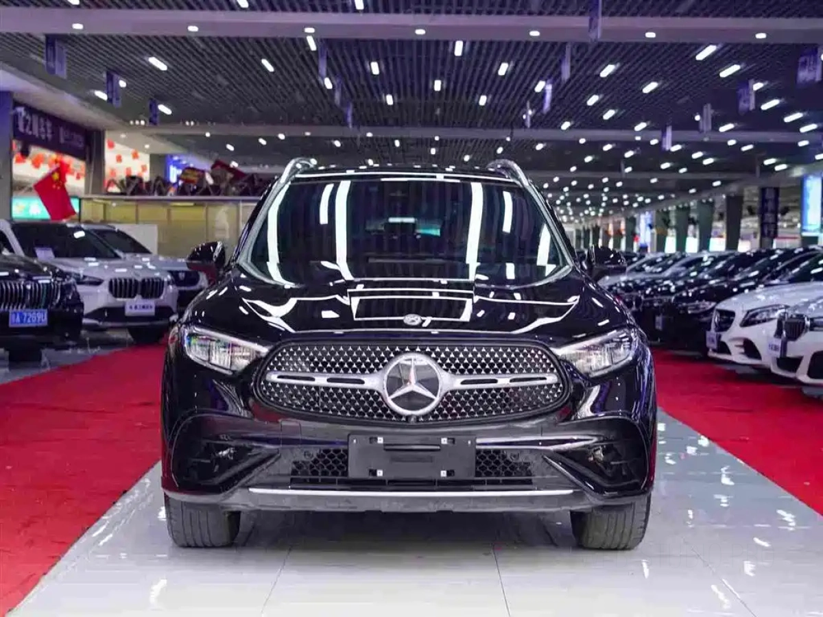 MERCEDES-BENZ GLC