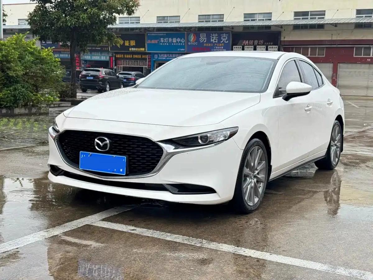 MAZDA 3 AXELA