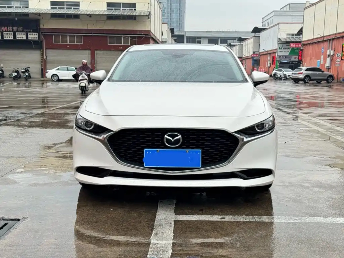 MAZDA 3 AXELA