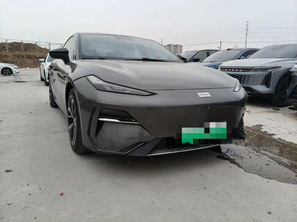 GEELY GALAXY GALAXY E8  2025