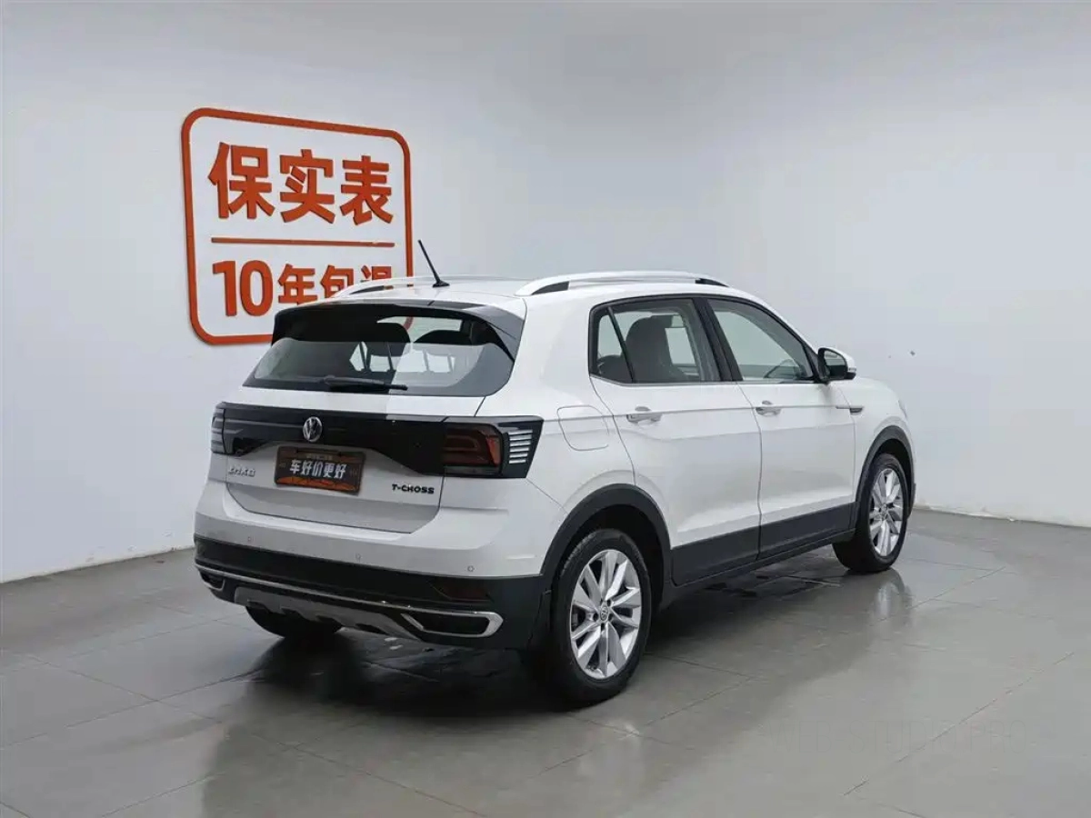 VOLKSWAGEN T-CROSS