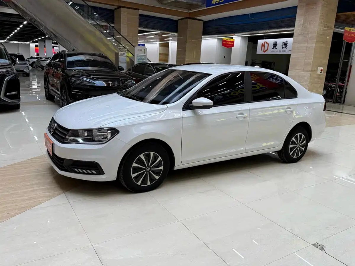 VOLKSWAGEN SANTANA  2021
