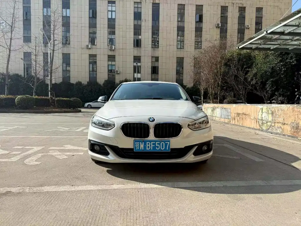 BMW 1-SERIES