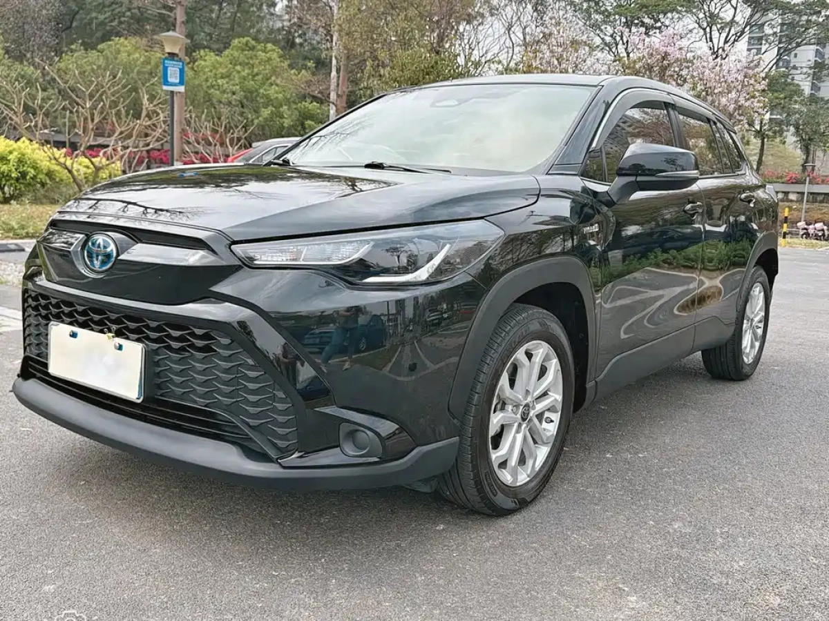 TOYOTA COROLLA CROSS  2024