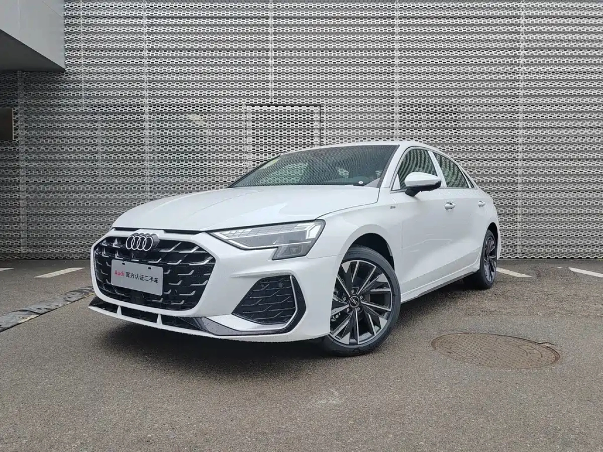 AUDI A3  2026