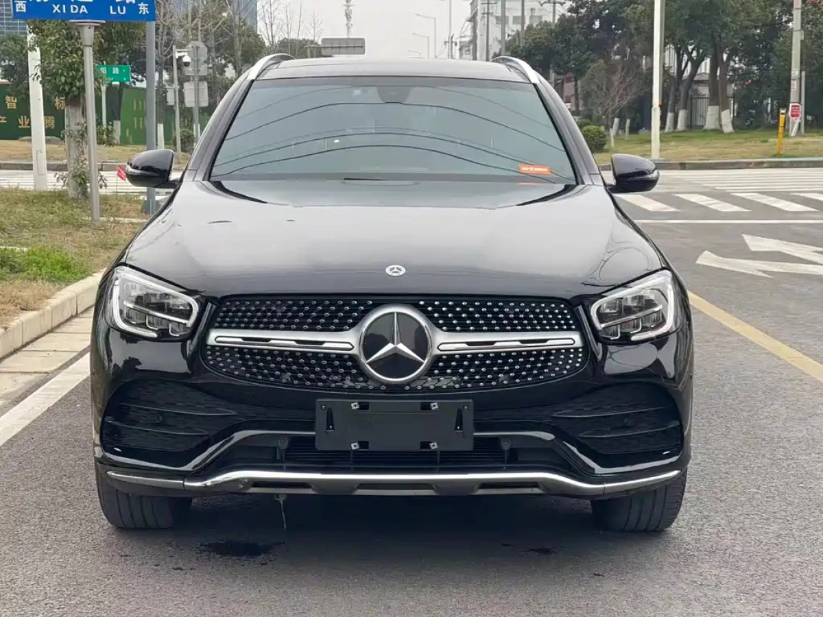 MERCEDES-BENZ GLC