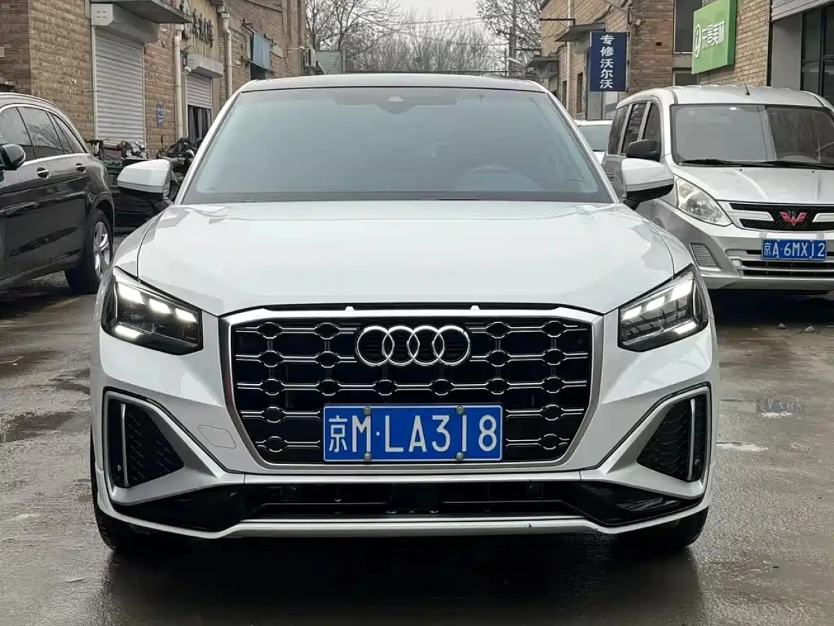 AUDI Q2L