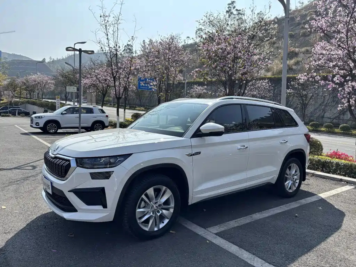 SKODA KODIAQ  2025