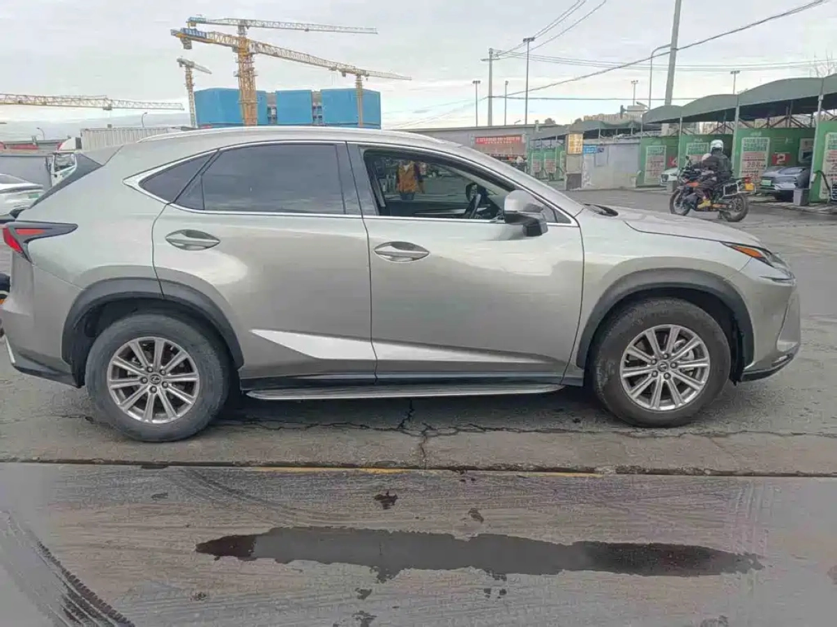 LEXUS NX