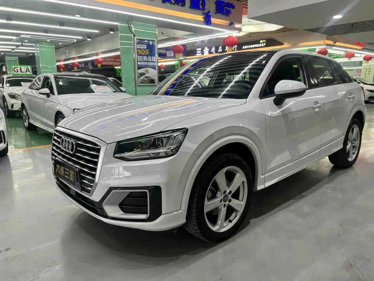 AUDI Q2L