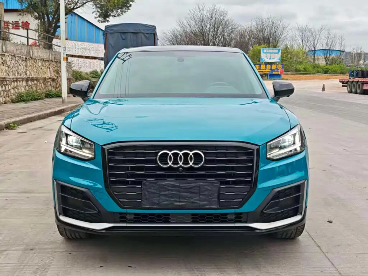 AUDI Q2L