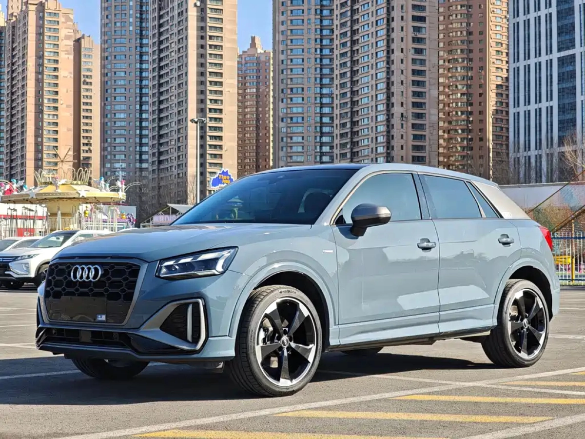 AUDI Q2L