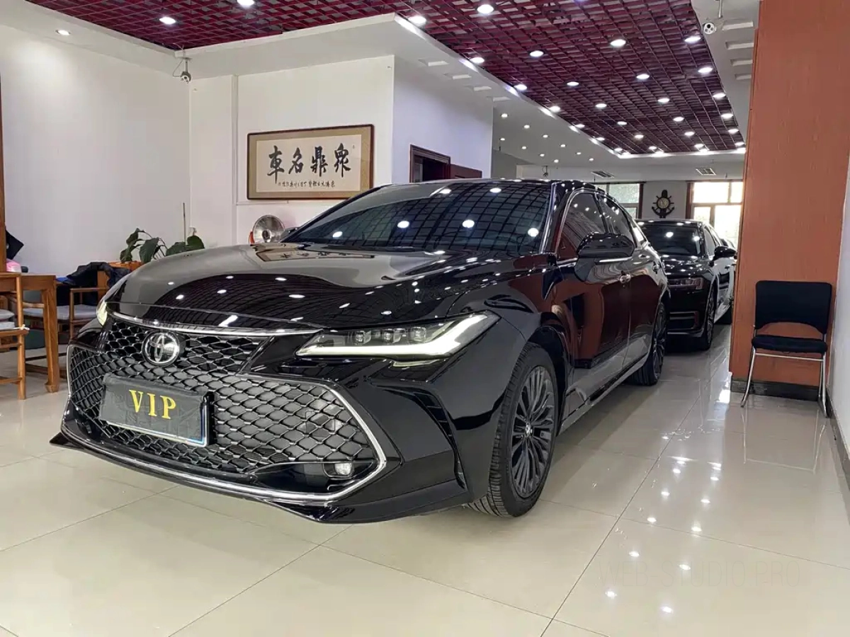 TOYOTA AVALON  2023