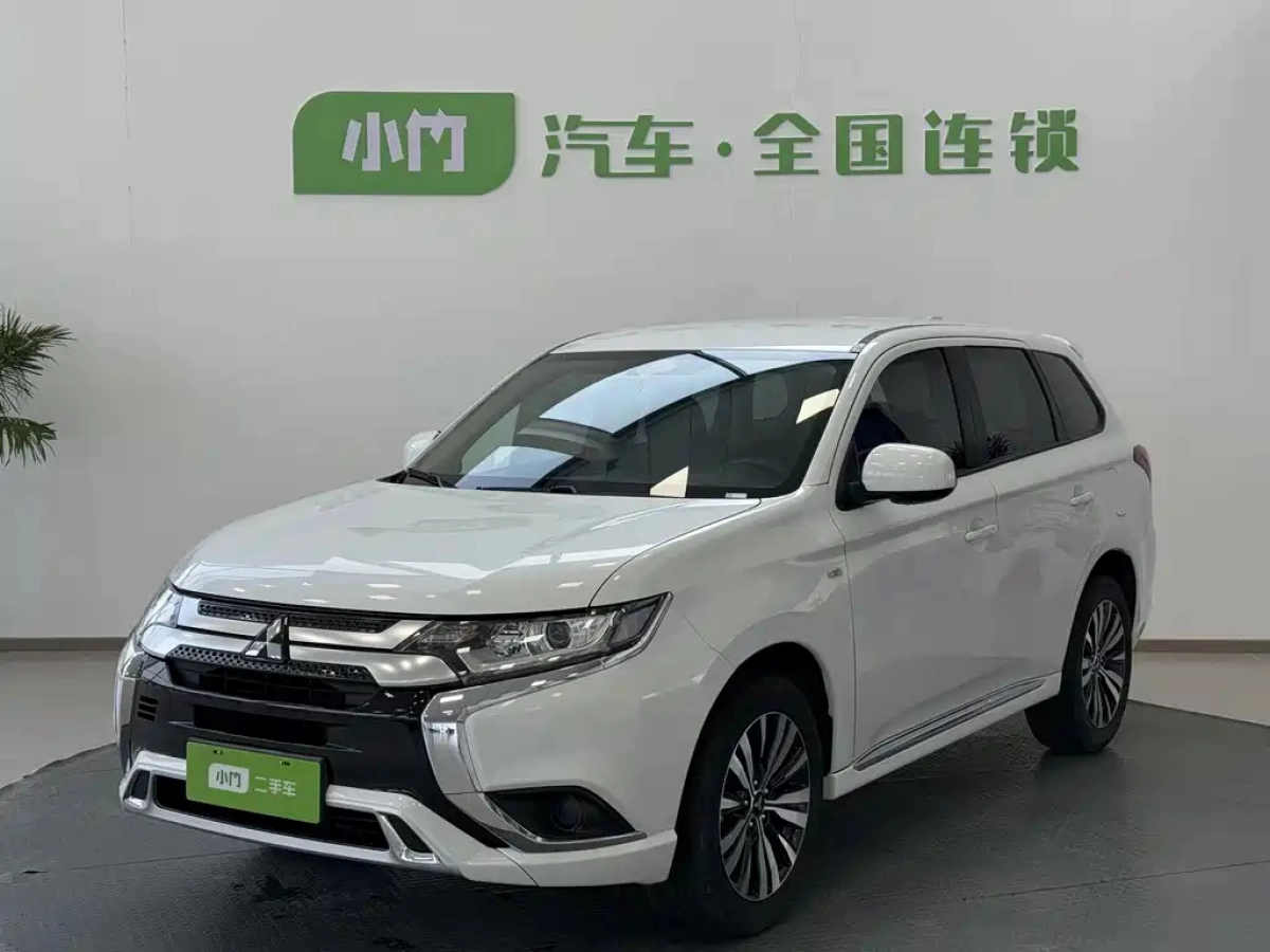 MITSUBISHI OUTLANDER  2023