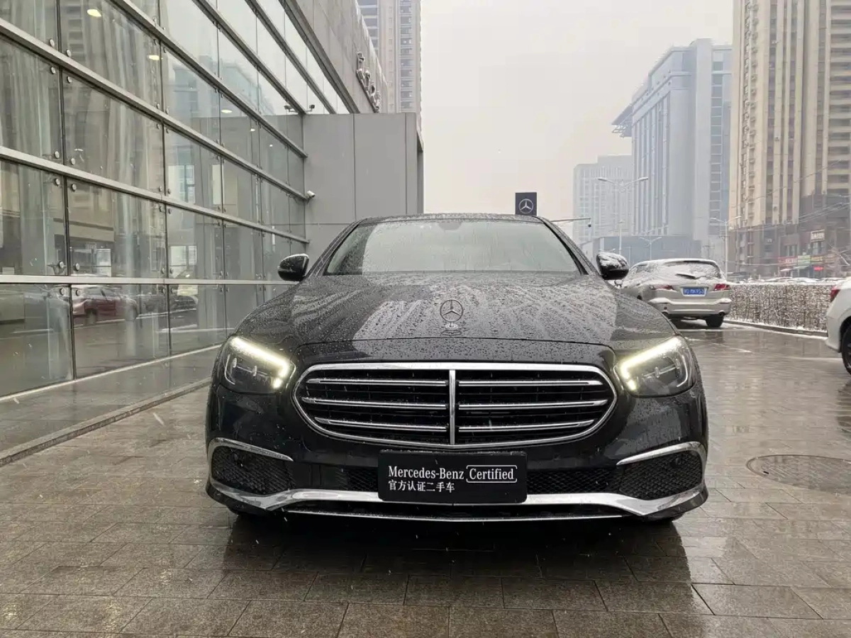 MERCEDES-BENZ E-CLASS