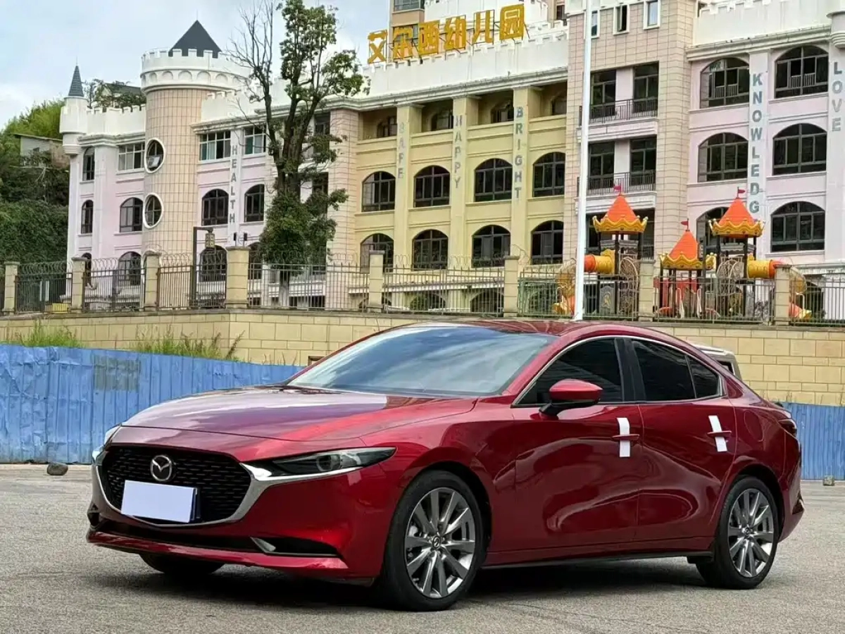 MAZDA 3 AXELA