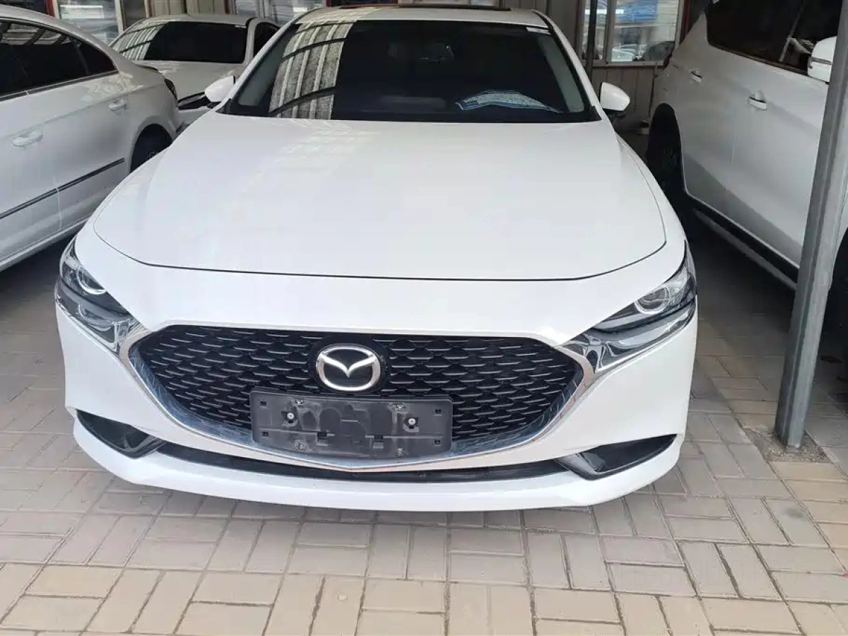 MAZDA 3 AXELA